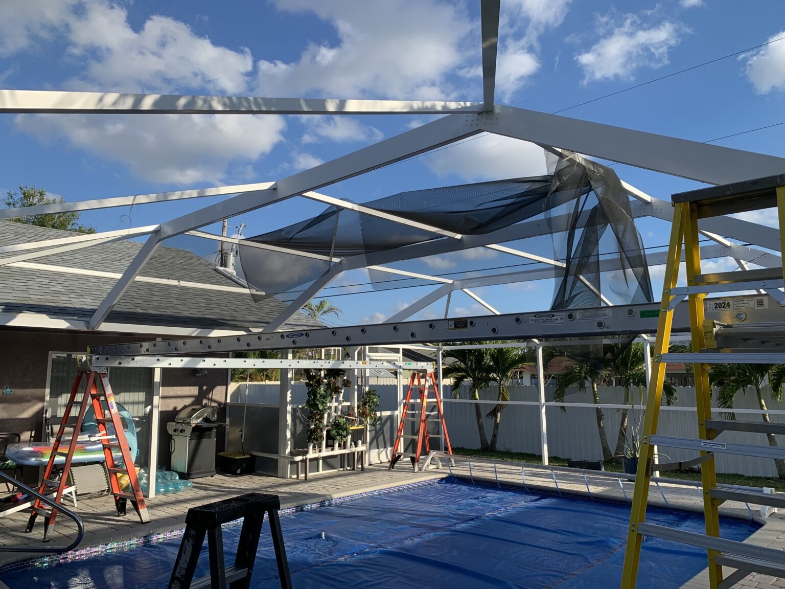 aluminum pool enclosure